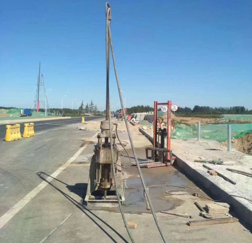 新村镇公路高聚物注浆加固