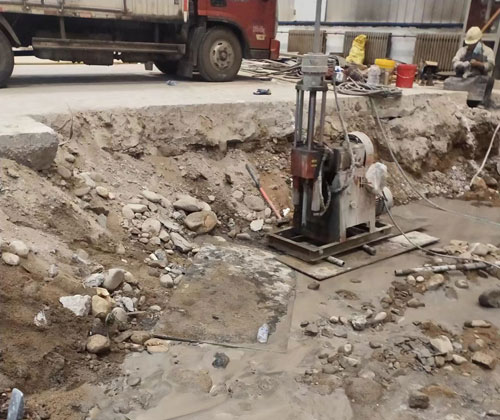 新村镇公路下沉压浆